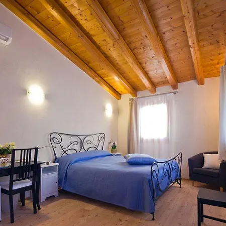Le Zitelle Di Ron Bed & Breakfast *