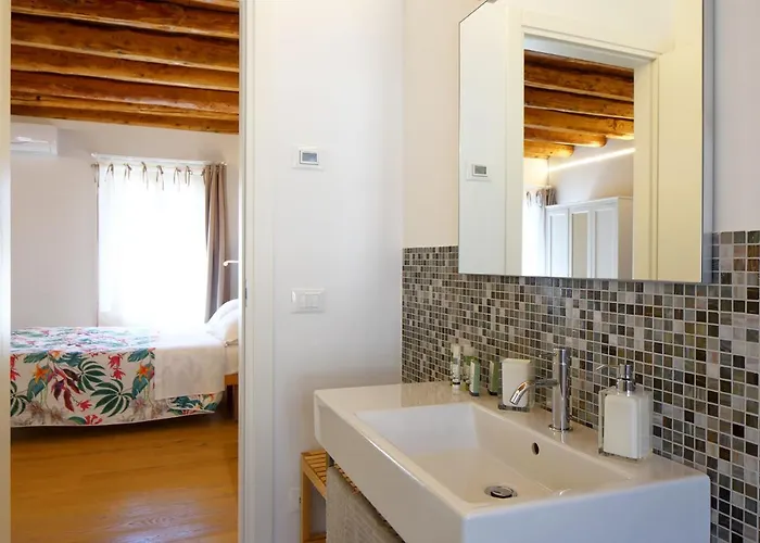 Bed & Breakfast Le Zitelle Di Ron 4*