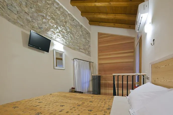 Le Zitelle Di Ron Bed and Breakfast 4*